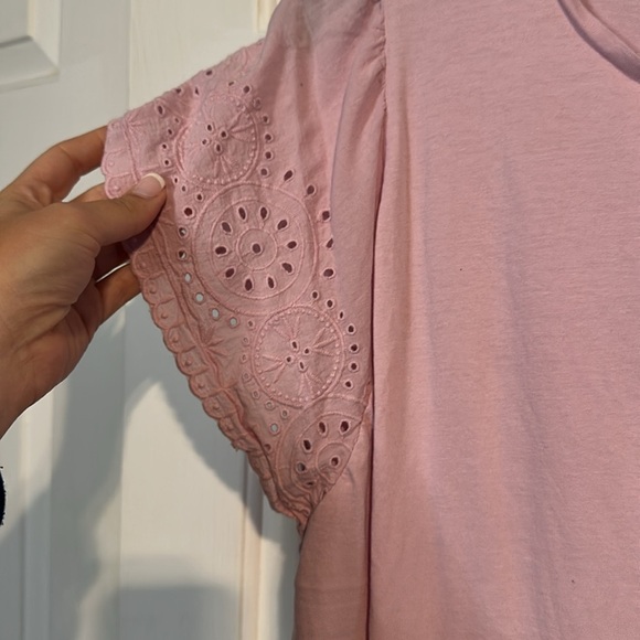 Gap Lilac Top size medium - Picture 2 of 3